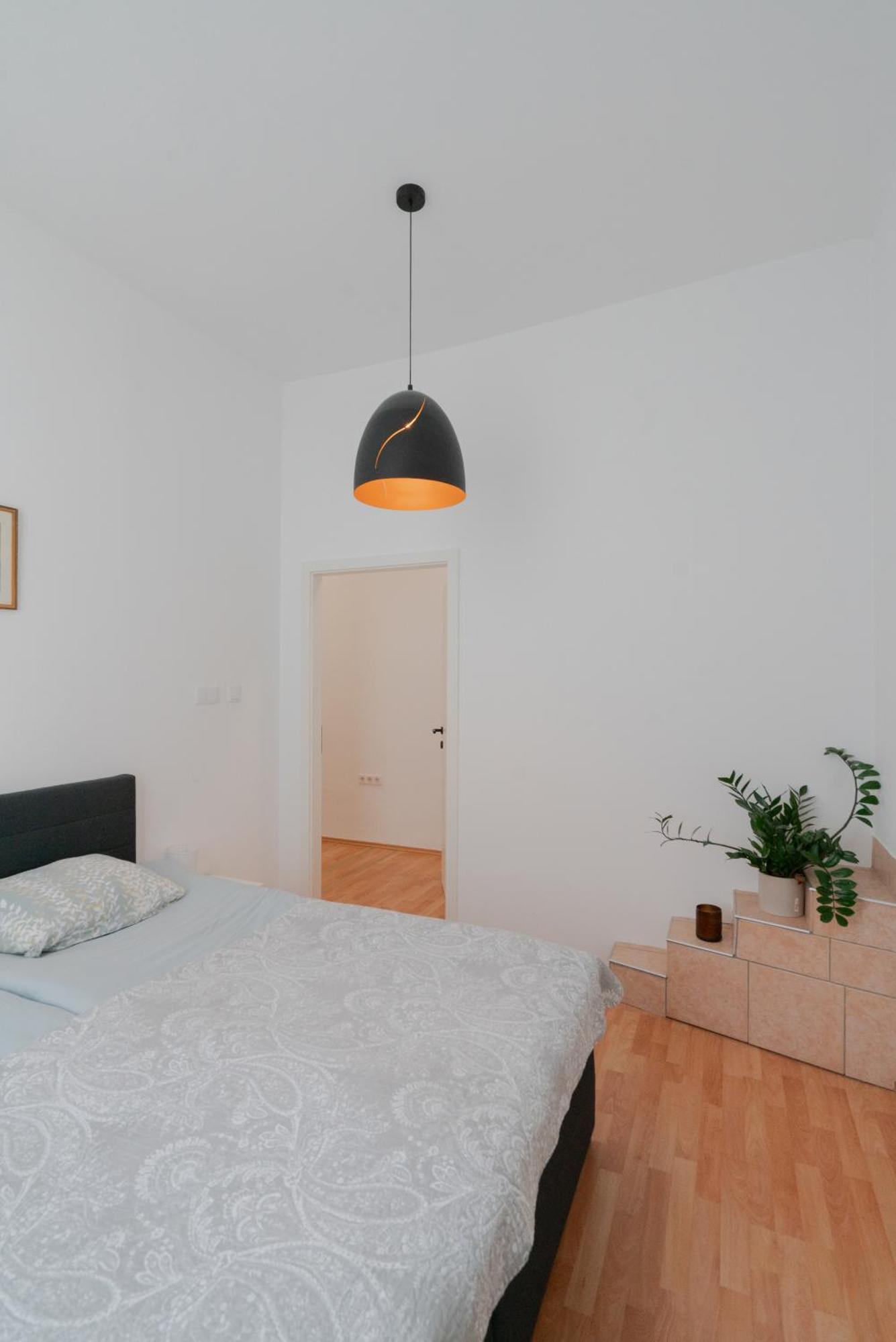 Bessemer - Charming Cottage With Garden Vienna Luaran gambar